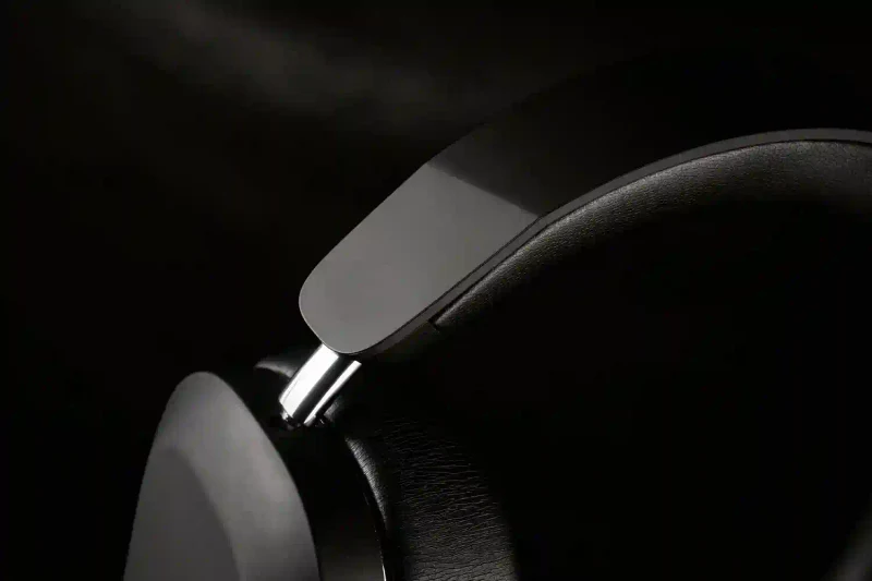 MONDO Over-Ear Black 5